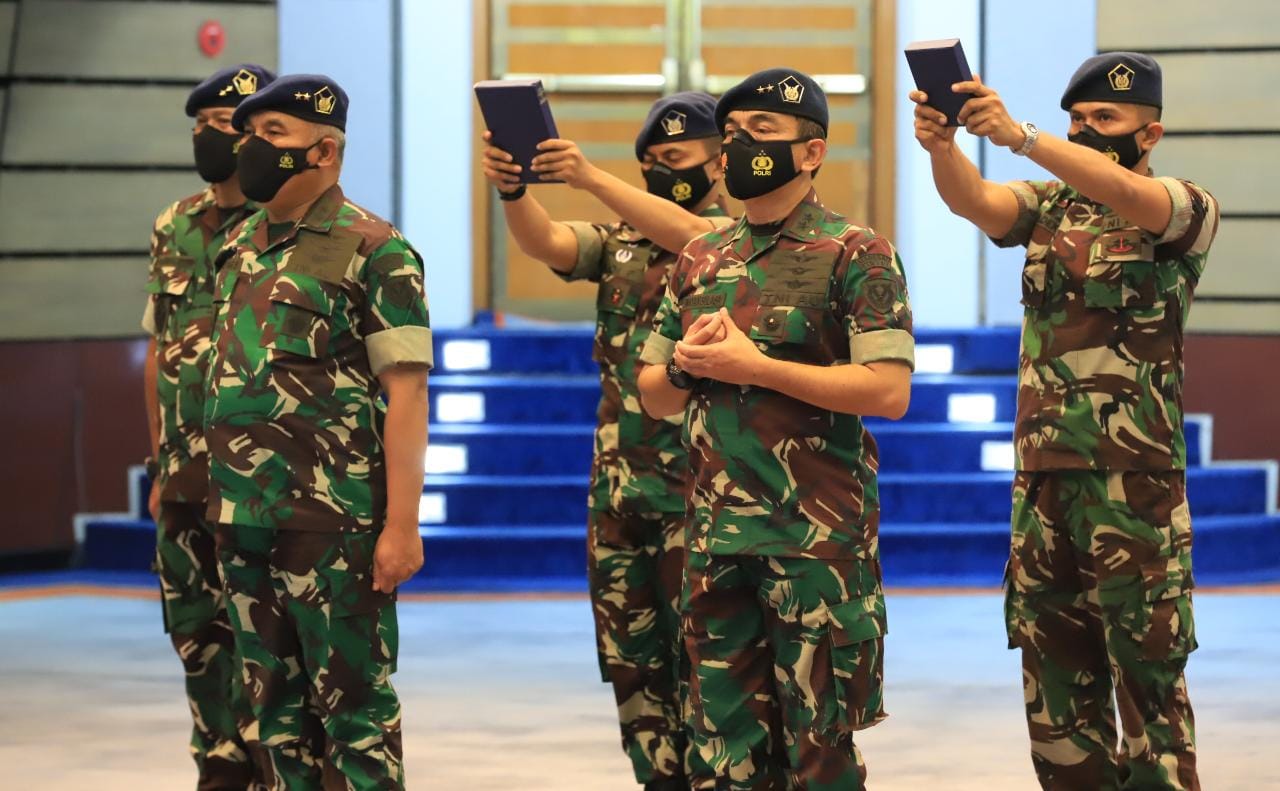 KSAU Pimpin Upacara Serah Terima Jabatan Pejabat TNI AU dan Penerimaan Jabatan Kadismatau 1